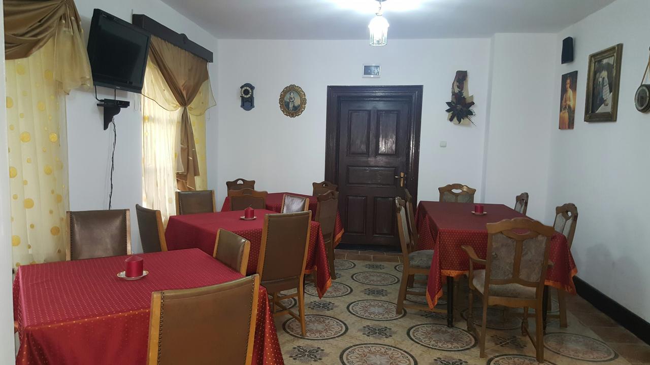 Willa Dofteana Park Leorzeni Zewnętrze zdjęcie